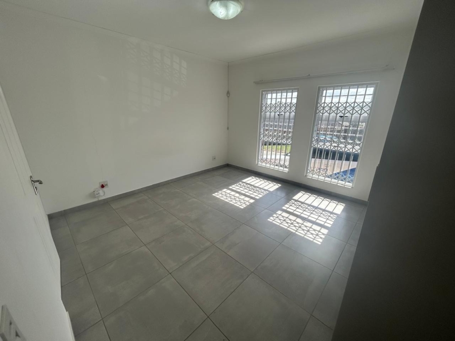 2 Bedroom Property for Sale in Beacon Bay Eastern Cape